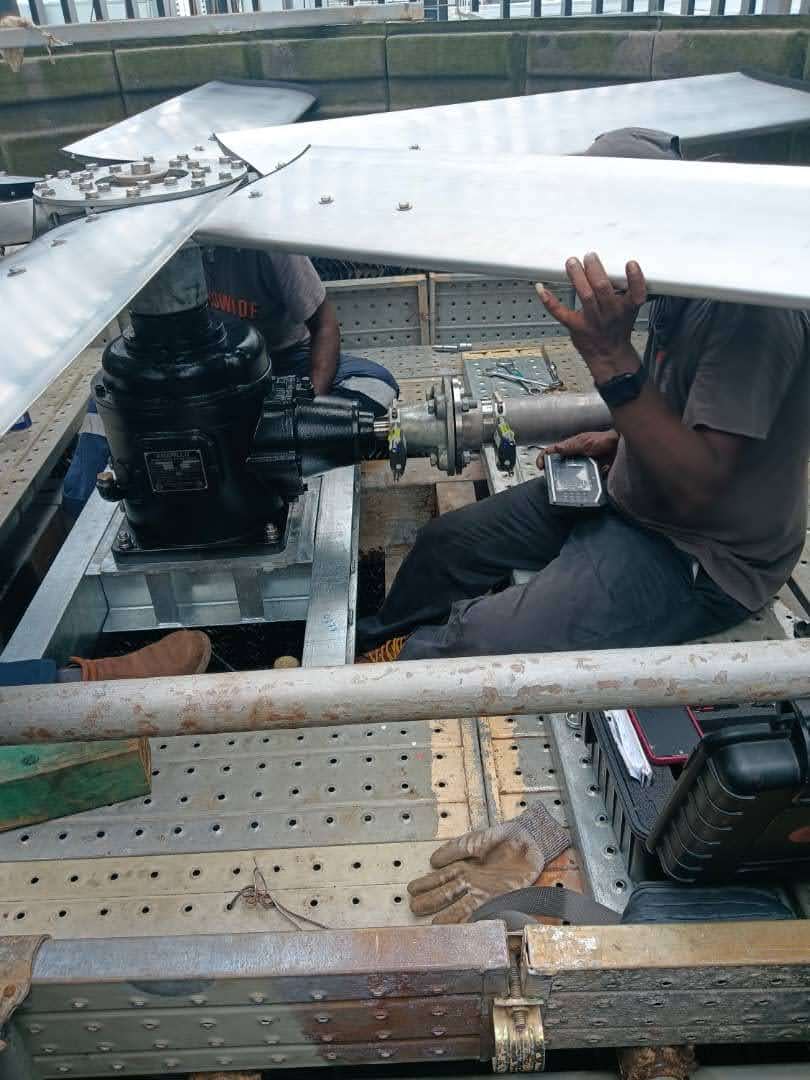 GEAR BOX DRIVESHAFT AND FAN ASSEMBLY REPLACEMENT